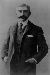 Baronul Pierre de Coubertin