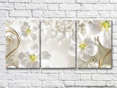 Flori albe cu modele aurii pe fond bej
