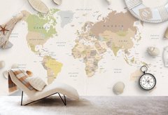 Карта мира на светлом фоне с ракушками и компасом