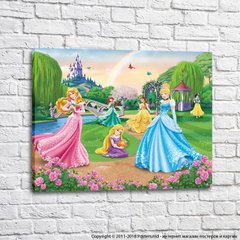 Принцессы Диснея в сказочном саду на фоне цветов