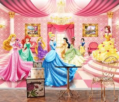 Сказочные принцессы в разноцветных платьях на балу