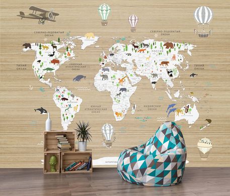 Harta lumii cu animale pe fundal bej din lemn