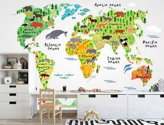 Harta lumii pentru copii cu continente colorate si animale pe un fundal deschis