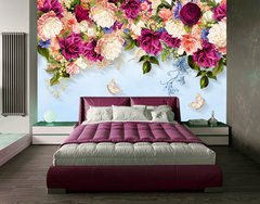 Цветочная арка из роз и пионов на голубом фоне с бабочками