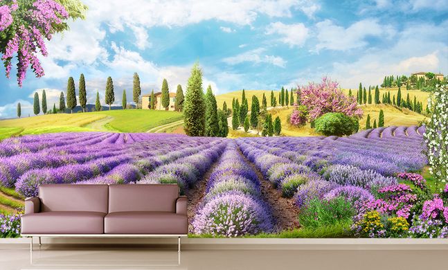 Peisaj toscan cu câmp de lavandă