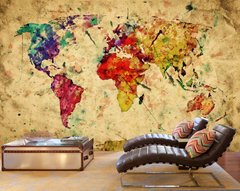 Разноцветная абстрактная карта мира на бежевом фоне гранж