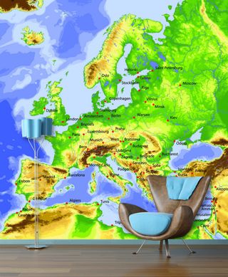 Физическая карта Европы в ярких цветах