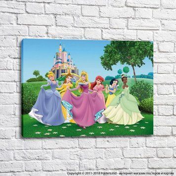 Prințese Disney pe fundalul copacilor și al unui castel