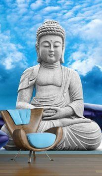 Sculptura lui Buddha pe cer