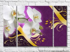 Белая орхидея на фиолетовом фоне с золотыми узорами