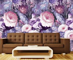 Крупные рисованные маслом цветы и фиолетовые бабочки