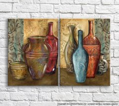 Разноцветные вазы и горшки на фоне абстракции, диптих