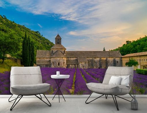 Castel Saty într-un câmp de lavandă, Provence