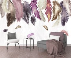 Лиловые и бежевые перья на белом фоне
