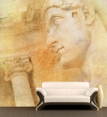 Скульптура римского императора Константина Великого в античном зале