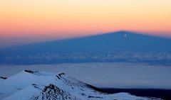 Тень горы Мауна Кеа