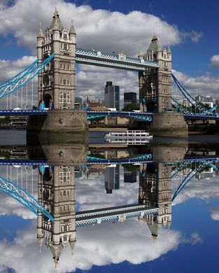 Fototapet Tower Bridge într-o zi însorită, Londra