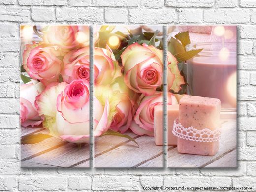 Ванильно розовые розы, ароматическое мыло и свеча