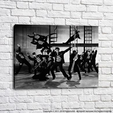 Элвис Пресли и танцоры в черно белом стиле